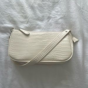 Cream faux leather crocodile purse